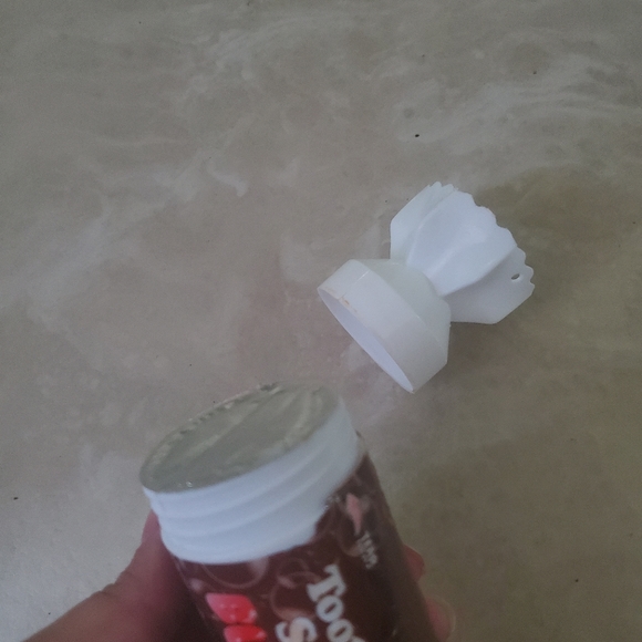 Novelty Tootsie Roll Scented Bubbles - Picture 2 of 3